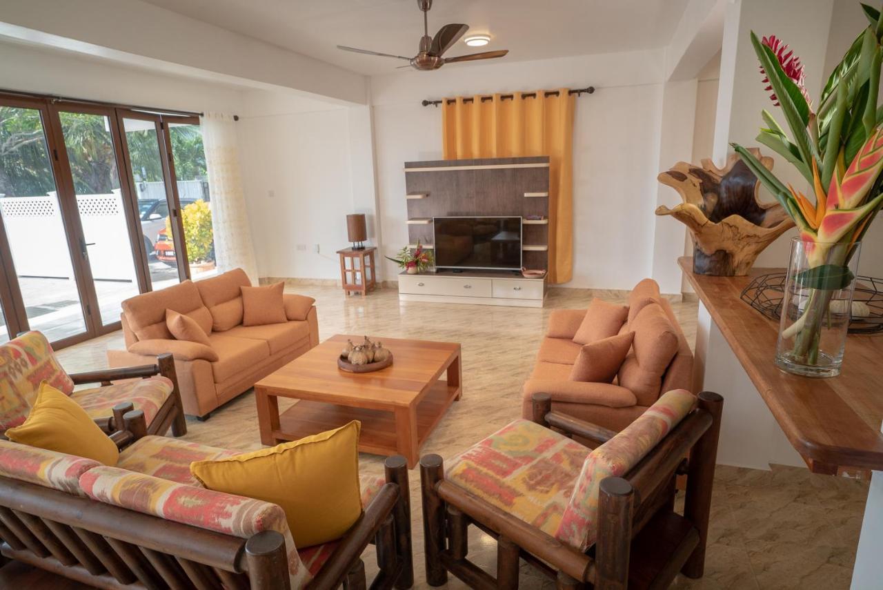La Belle Residence Self Catering Accommodation Beau Vallon  Luaran gambar
